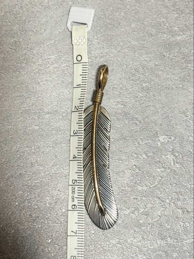 ハシHarvey Mace 12KGF フェザーペンダント