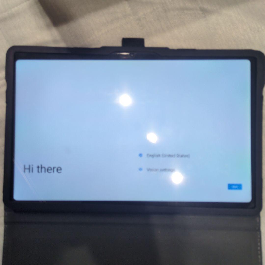 Androidタブレット ブラック カバー付き