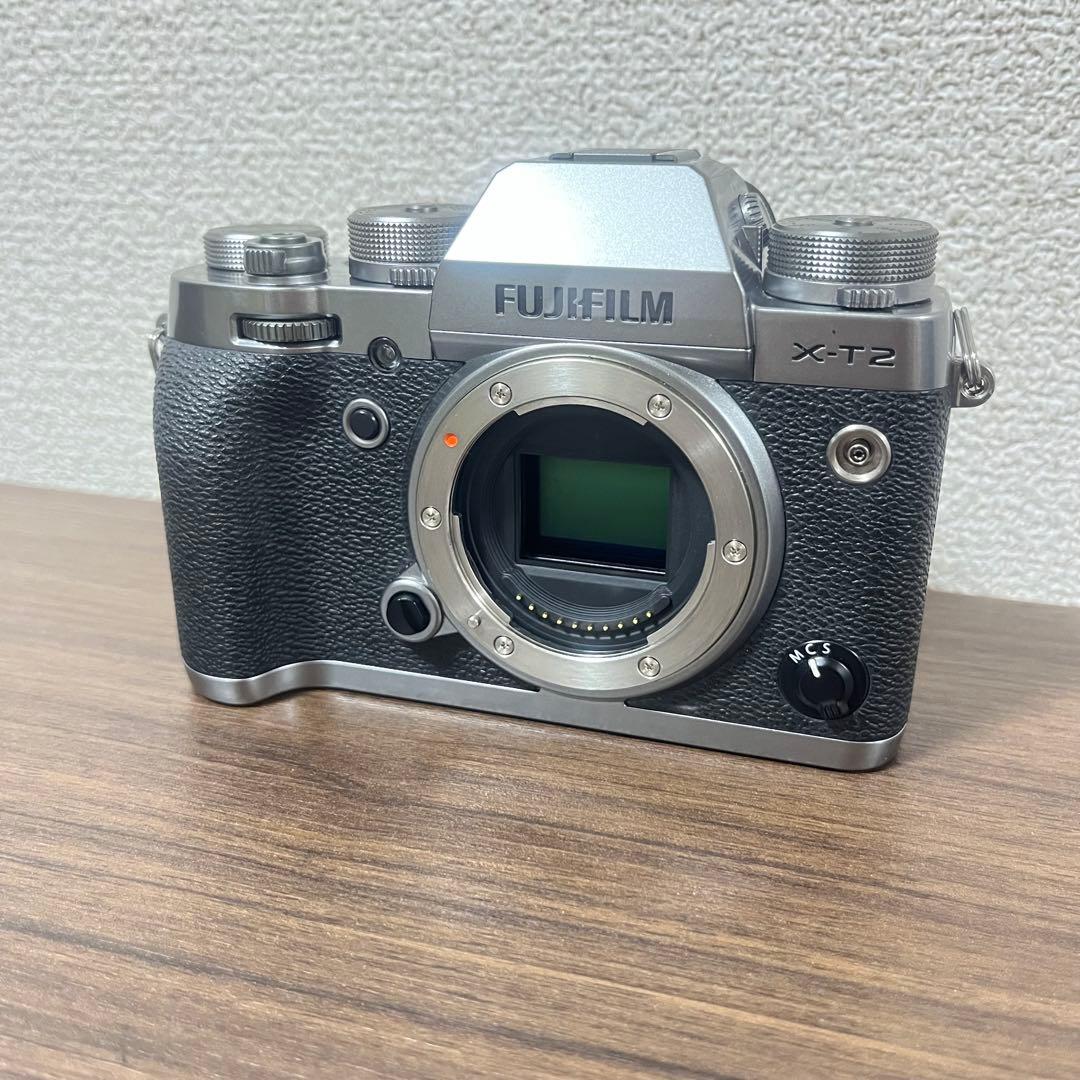 【10/7 21時まで】 FUJIFILM X-T2 ボディ シルバー