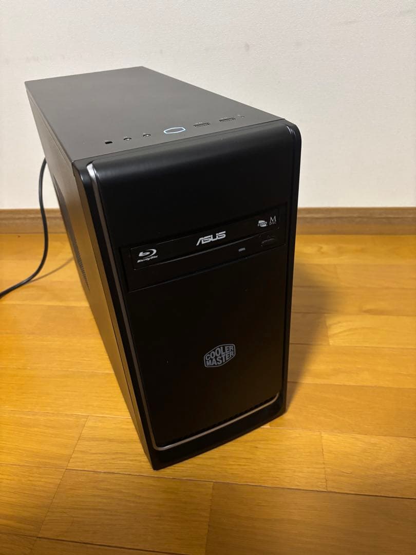 光らない！渋めケース自作ライトゲーミングPC中古！i7 BD Wifi SSD