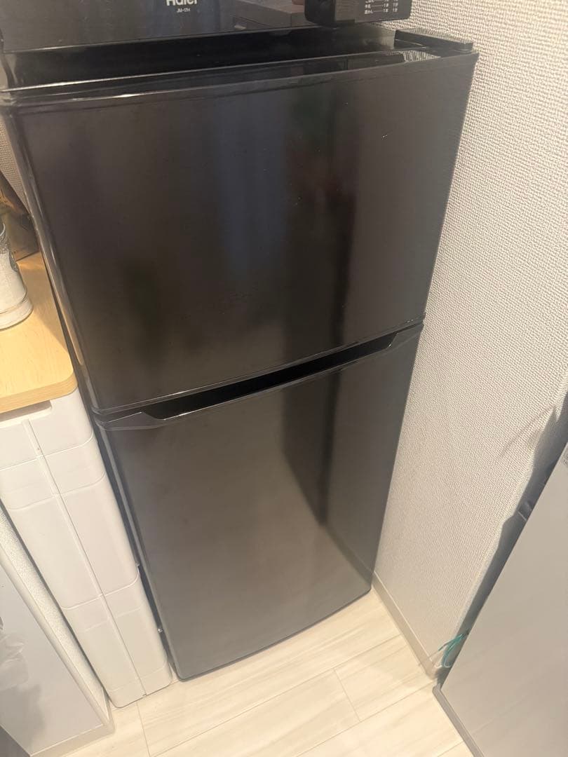 ブラック冷蔵庫 上部冷凍室付き※3/15までに配送完了ができる方限定