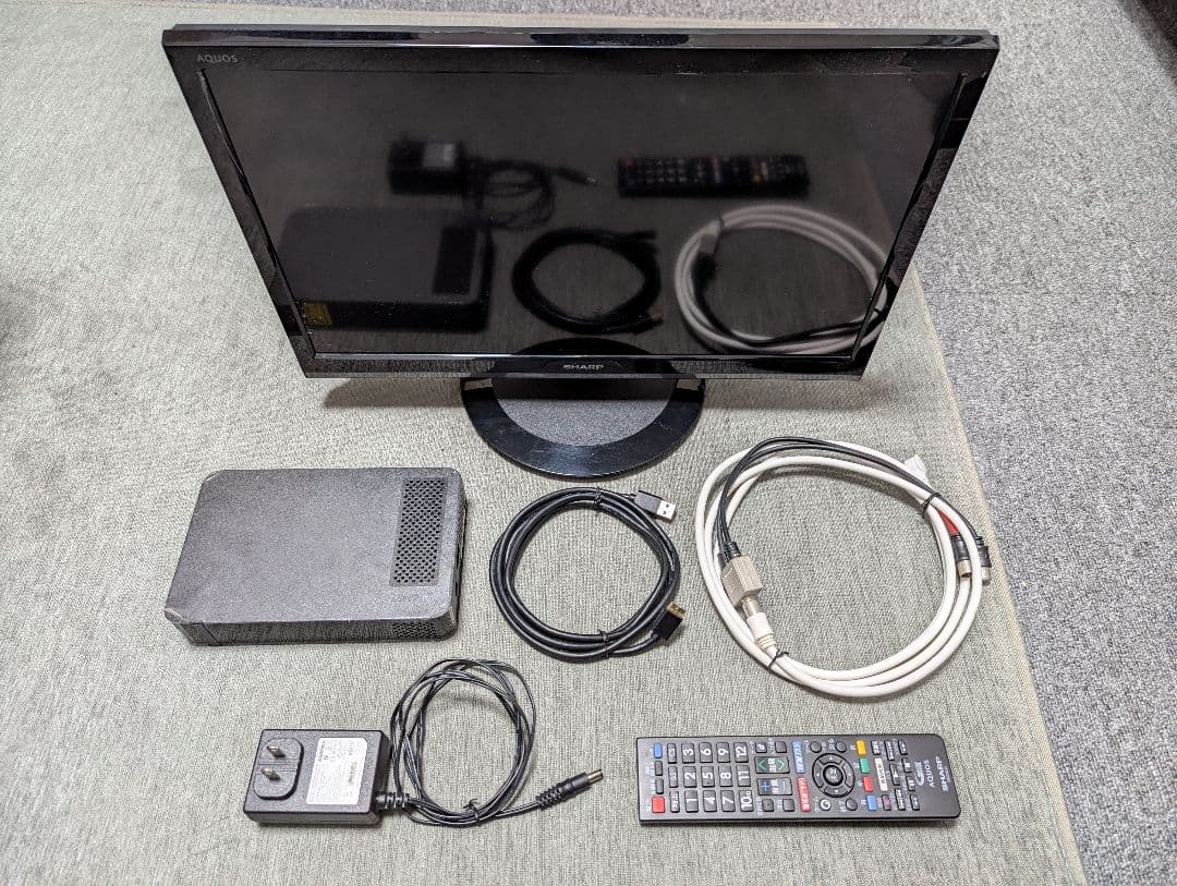 SHARP AQUOS LC-19P5 液晶テレビ 外付けHDD 2TBつき