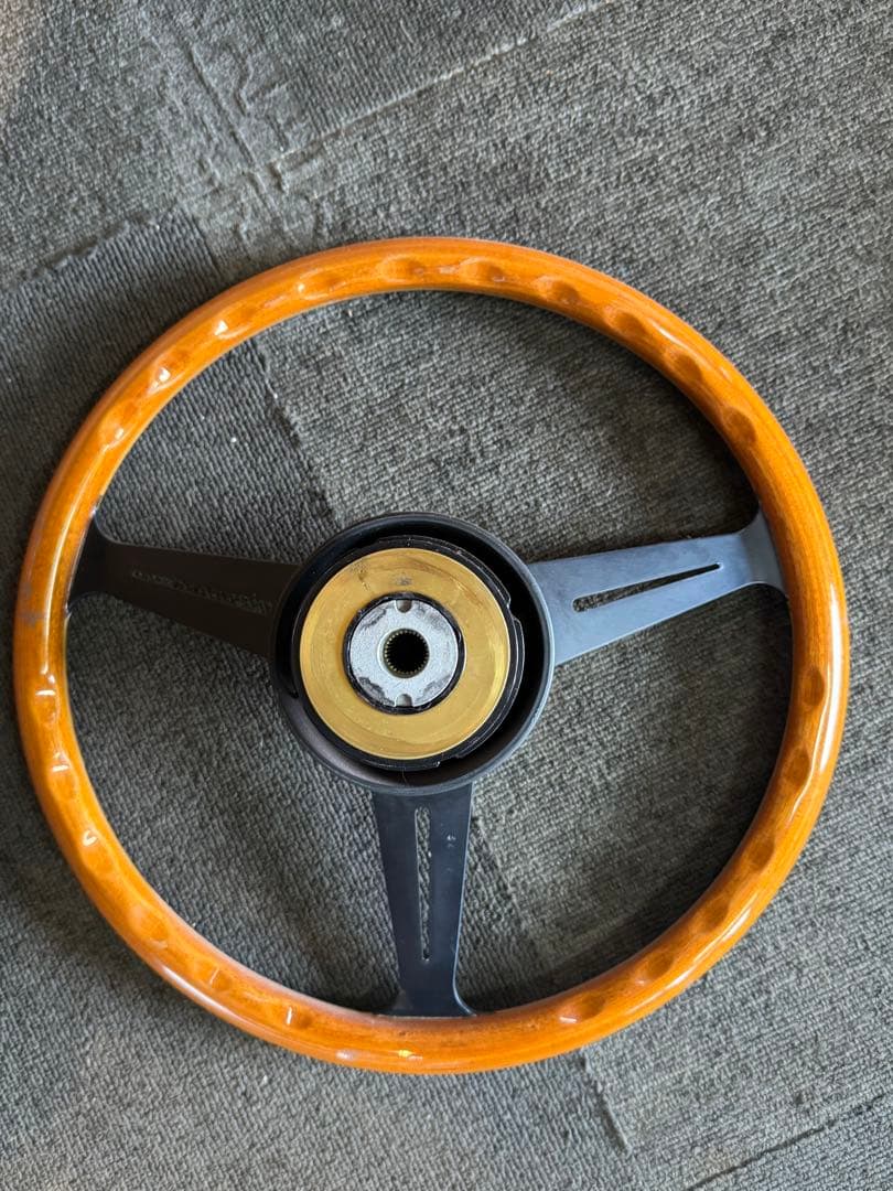 ナルディ （NARDI） ウッドステアリング 36パイ