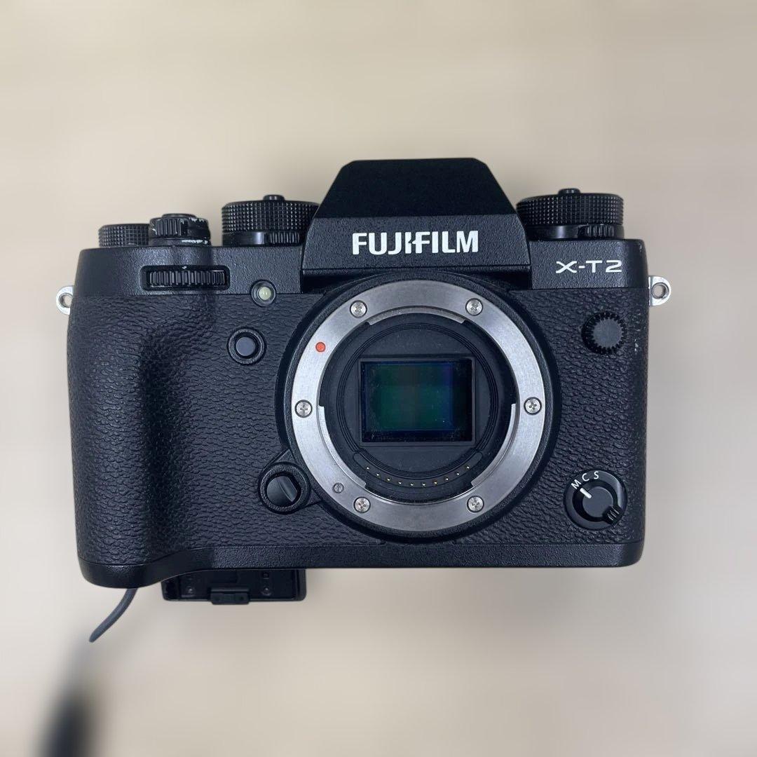 ジャンク品FUJIFILM X-T2ボディ純正ACアダプター、DCカプラー付