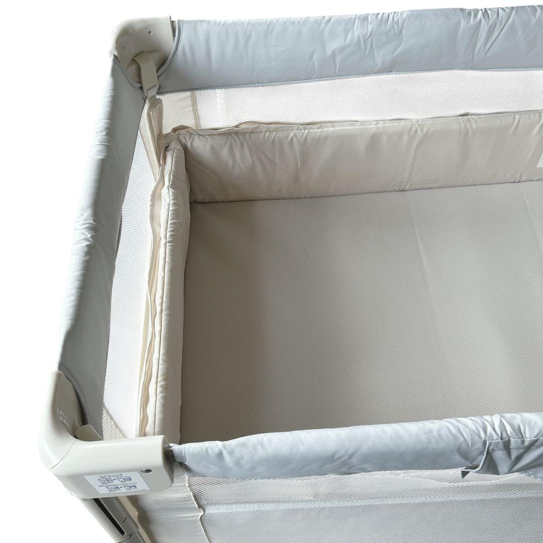 極美品　アップリカ　ココネルエアープラスAB ホワイトベージュ