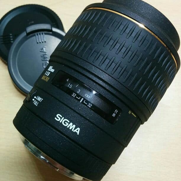 単焦点 SIGMA 105mm F2.8 EX ソニー Aマウント