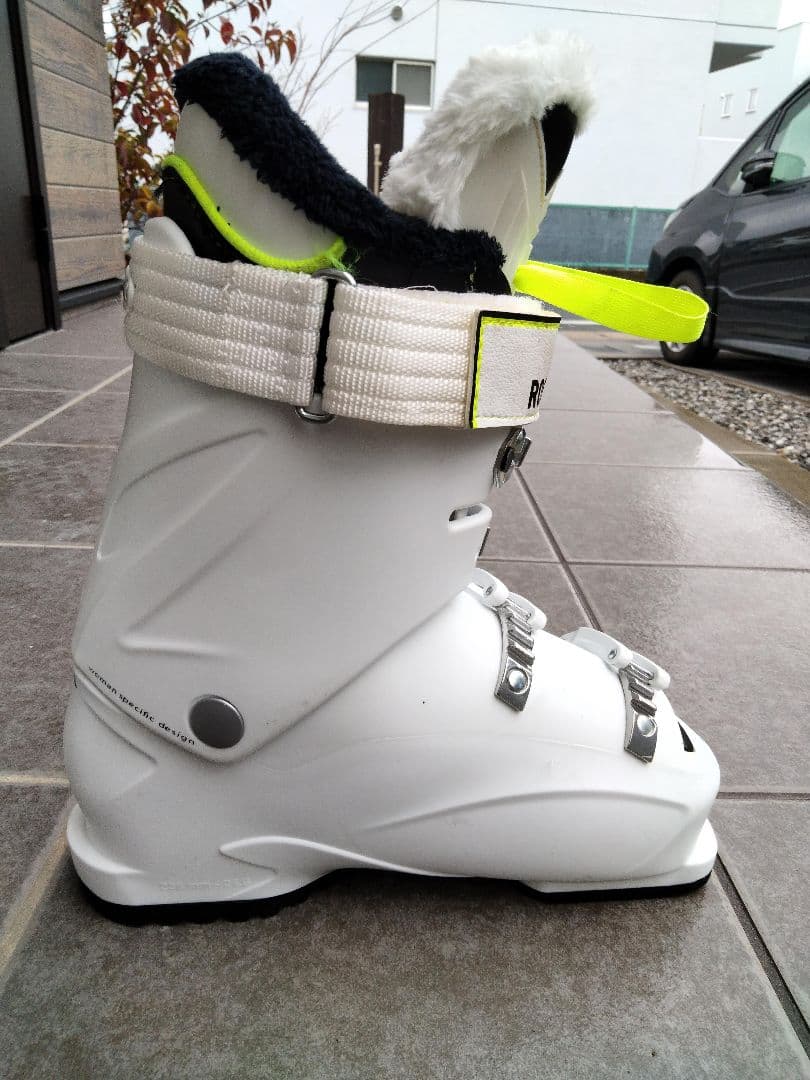 ROSSIGNOL 女性用スキーブーツ ホワイト/イエロー