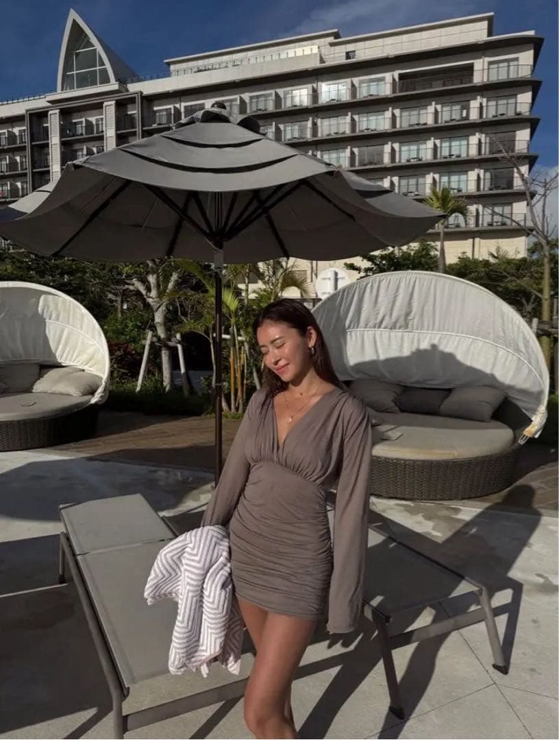 即完売 ブラウン Sサイズ　アリシアスタン カバーアップワンピース