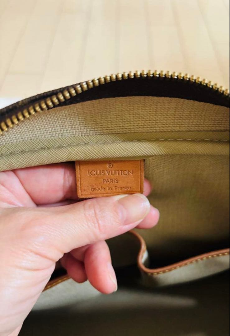 Louis Vuitton ドーヴィル　保存袋あり