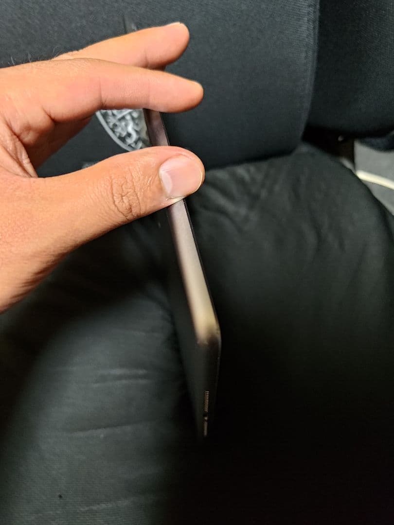 iPad 第6世代32GBスペースグレイWiFi+セルラーモデル(ソフトバンク)