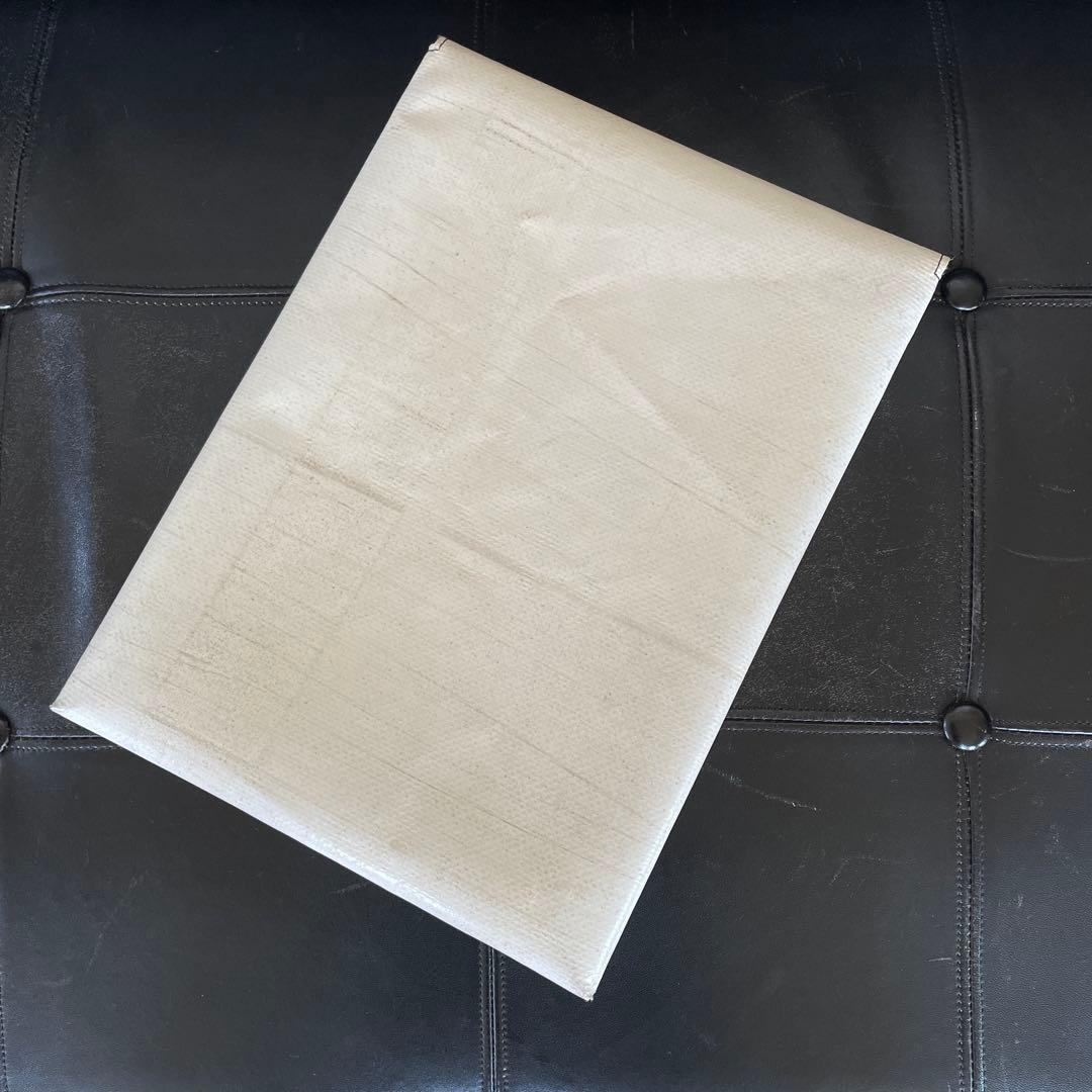 FREITAG フライターグ 白F402 SLEEVE PCケース