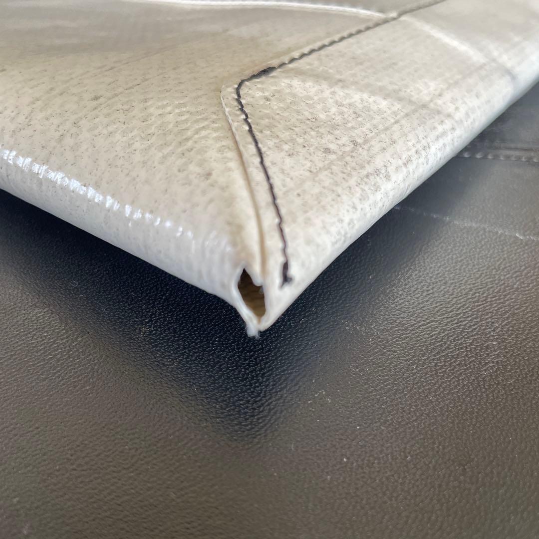 FREITAG フライターグ 白F402 SLEEVE PCケース