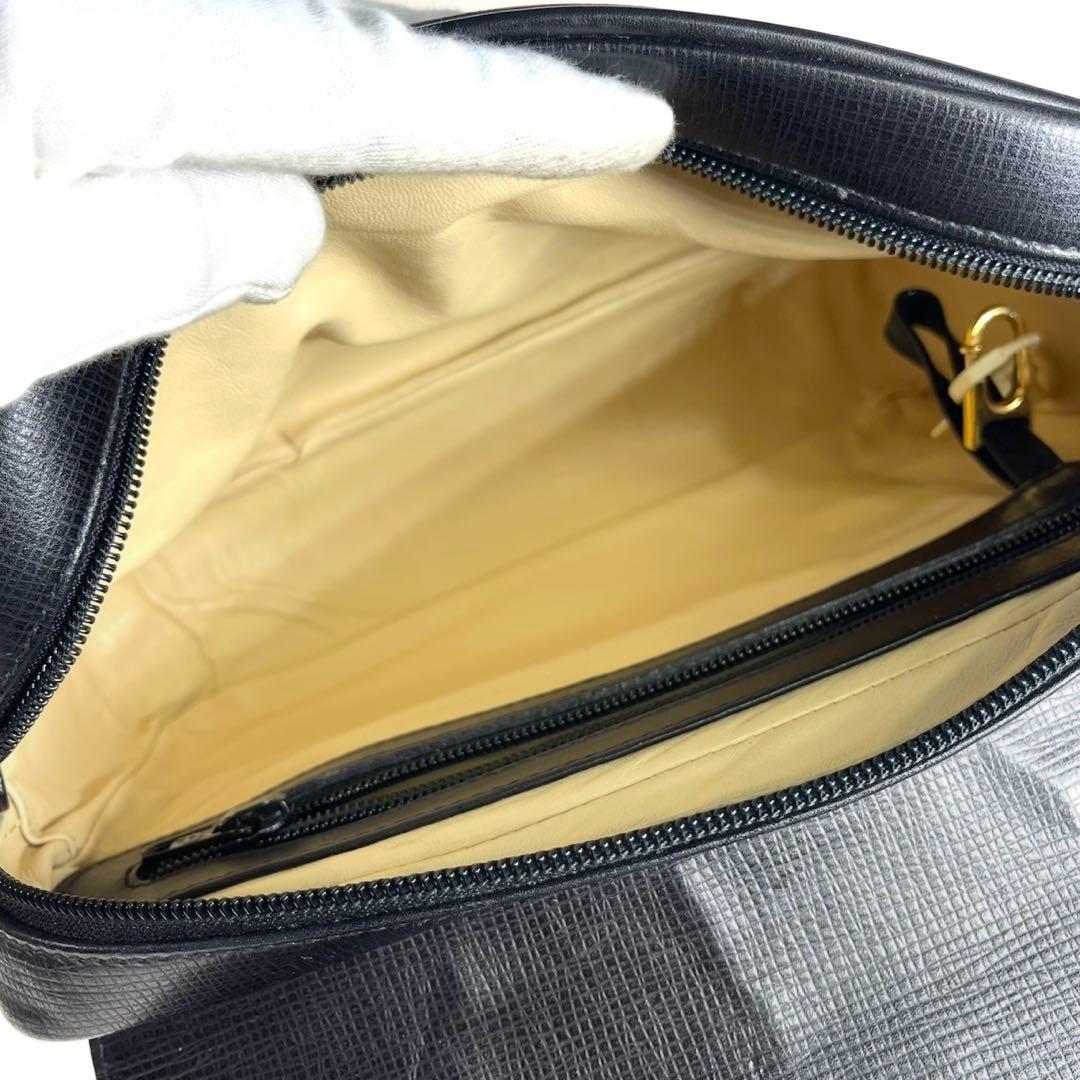 HUNTING WORLD ショルダーバッグ メッセンジャーバッグ a819