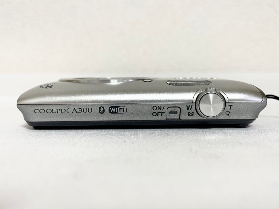 【ジャンク・動作品】　Nikon COOLPIX A300 シルバー　動作確認済