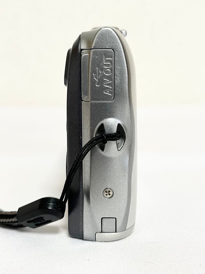 【ジャンク・動作品】　Nikon COOLPIX A300 シルバー　動作確認済