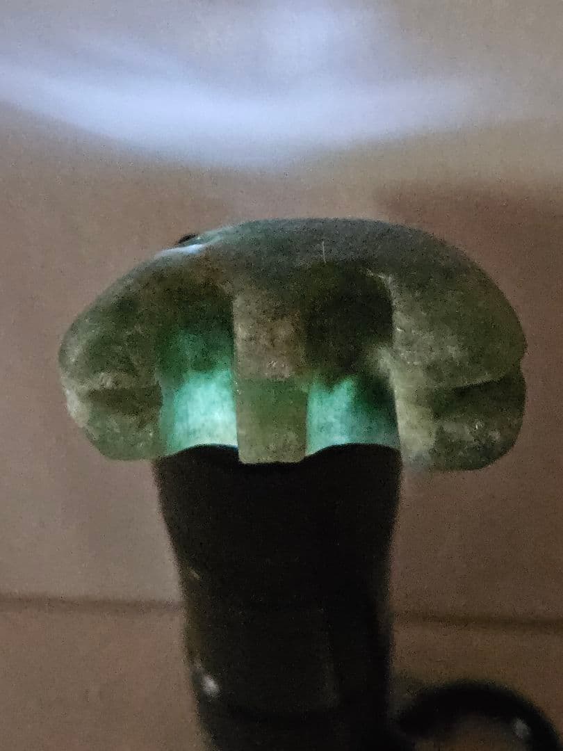 獣形　翡翠勾玉