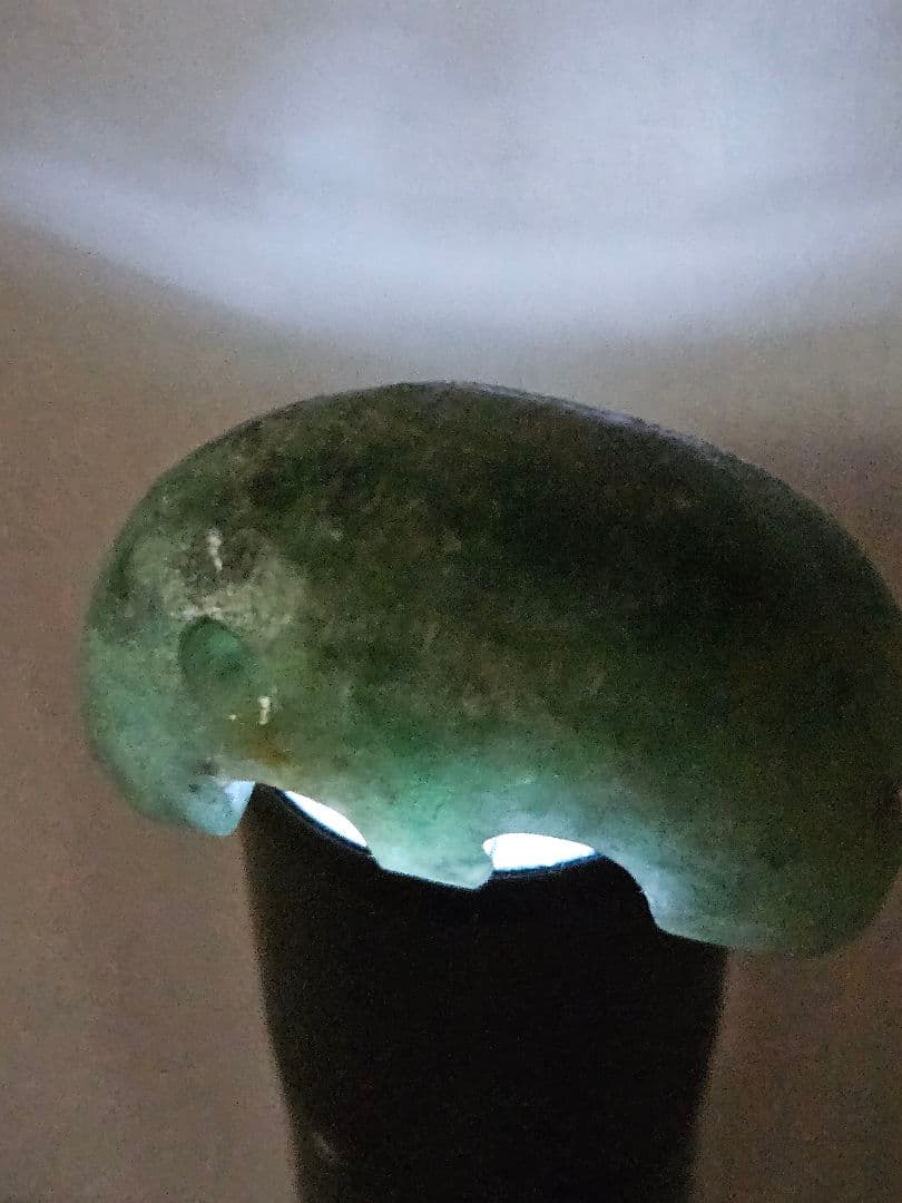 獣形　翡翠勾玉