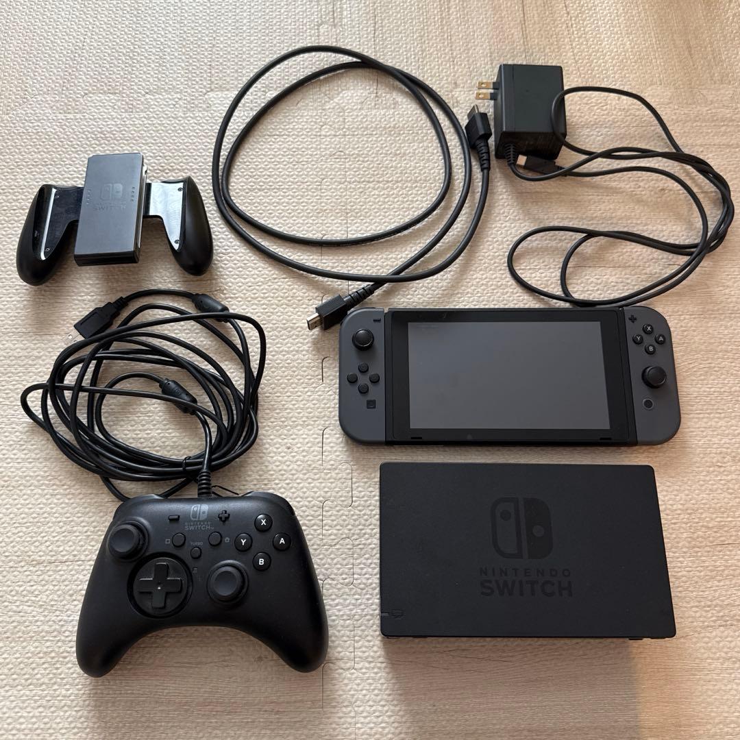 Nintendo Switch 本体 グレー　付属品、純正コントローラー付き