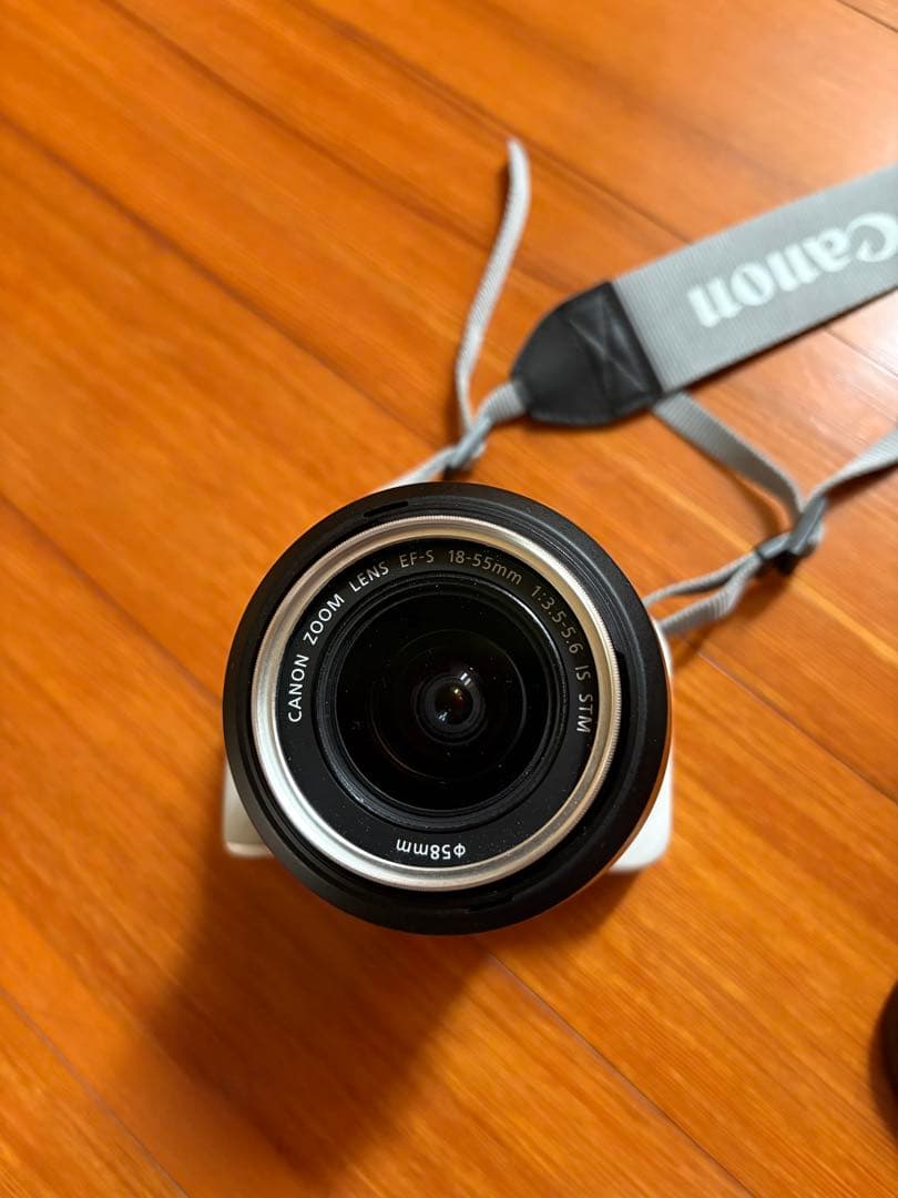 Canon EOS Kiss X７デジタル一眼レフ