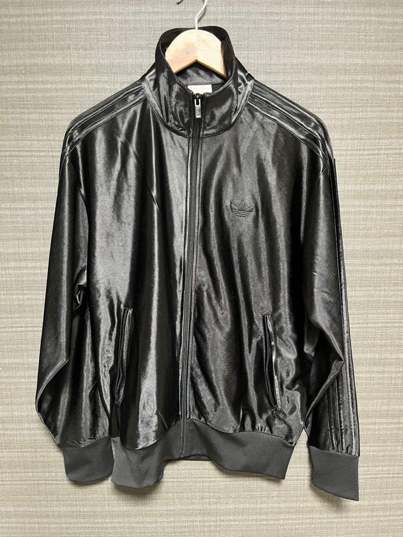 adidas originals firebird セットアップ　ハーフパンツ