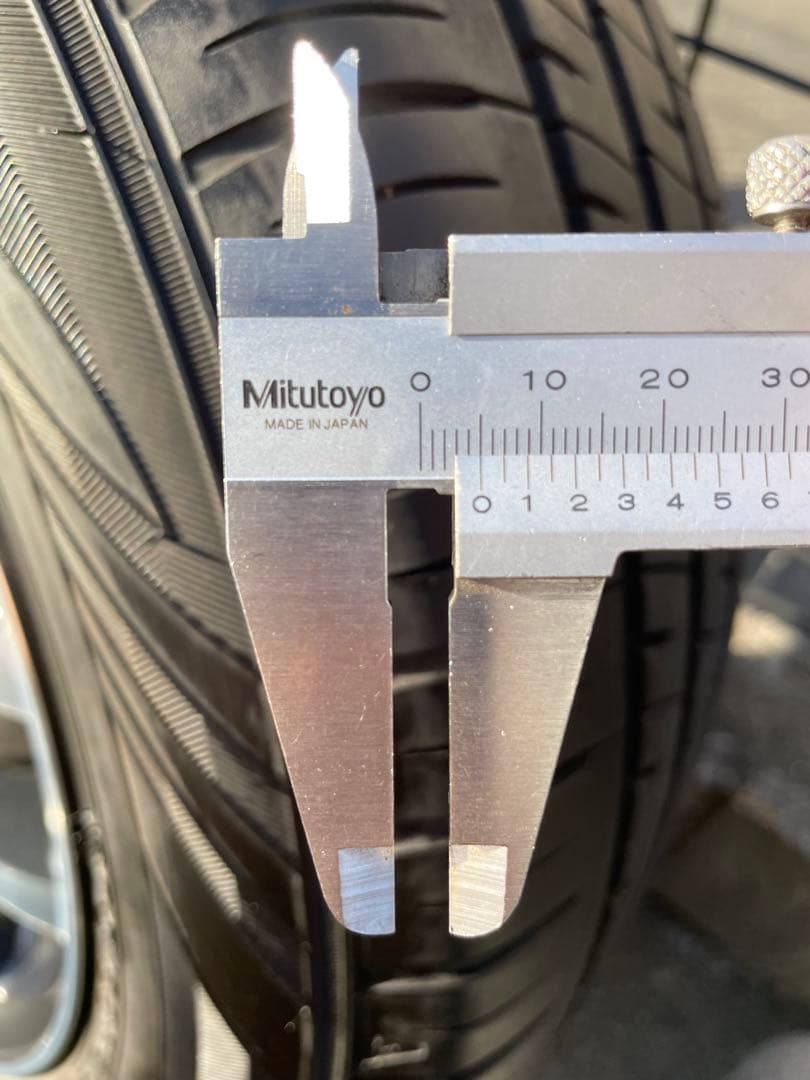 205/60R16 タイヤ・ホイールセット4本《ヴォクシー80》