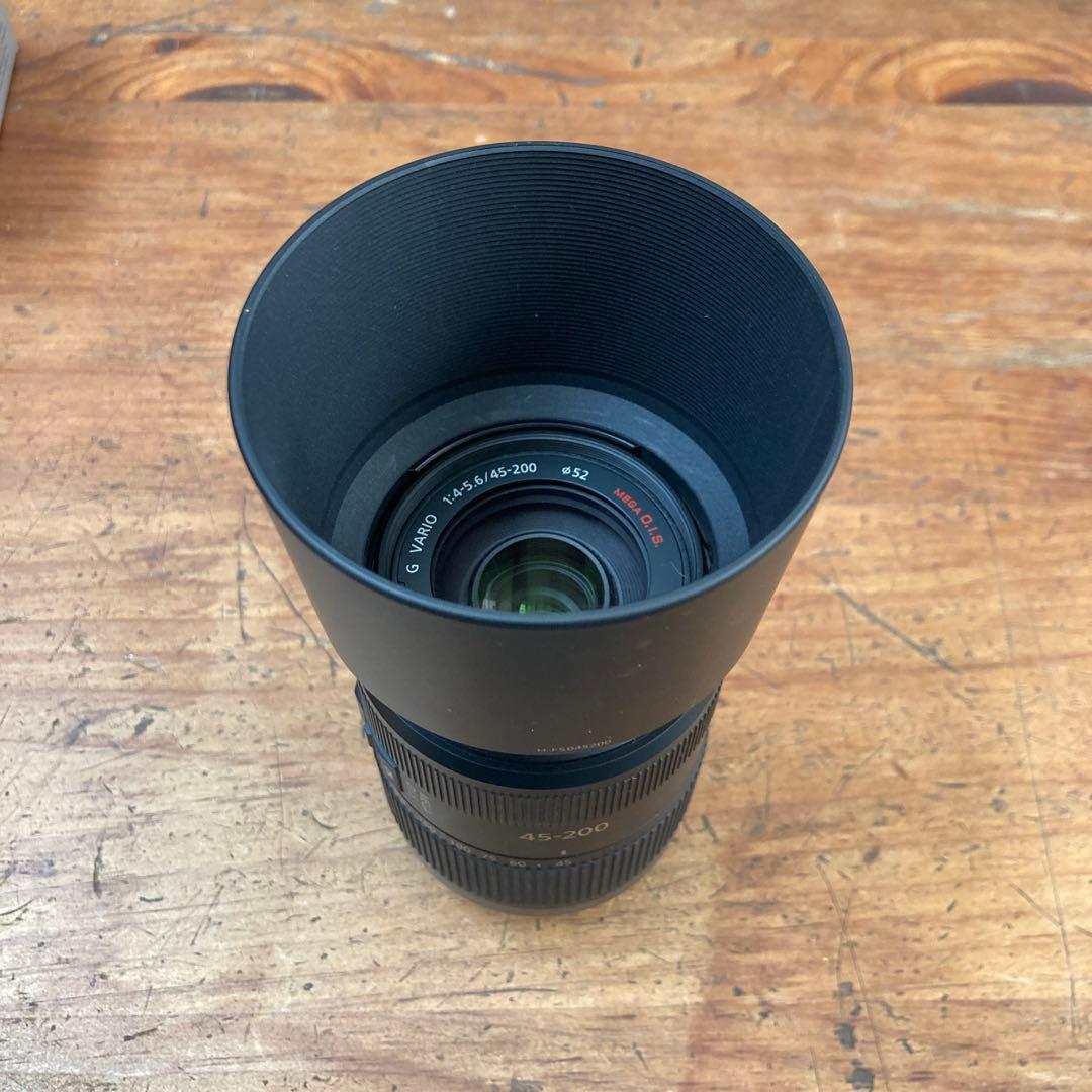 Lumix 45-200mm MEGA O.I.S. ズームレンズ