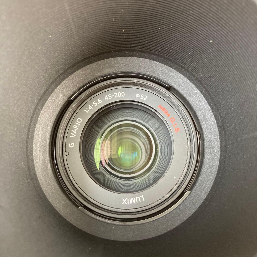 Lumix 45-200mm MEGA O.I.S. ズームレンズ