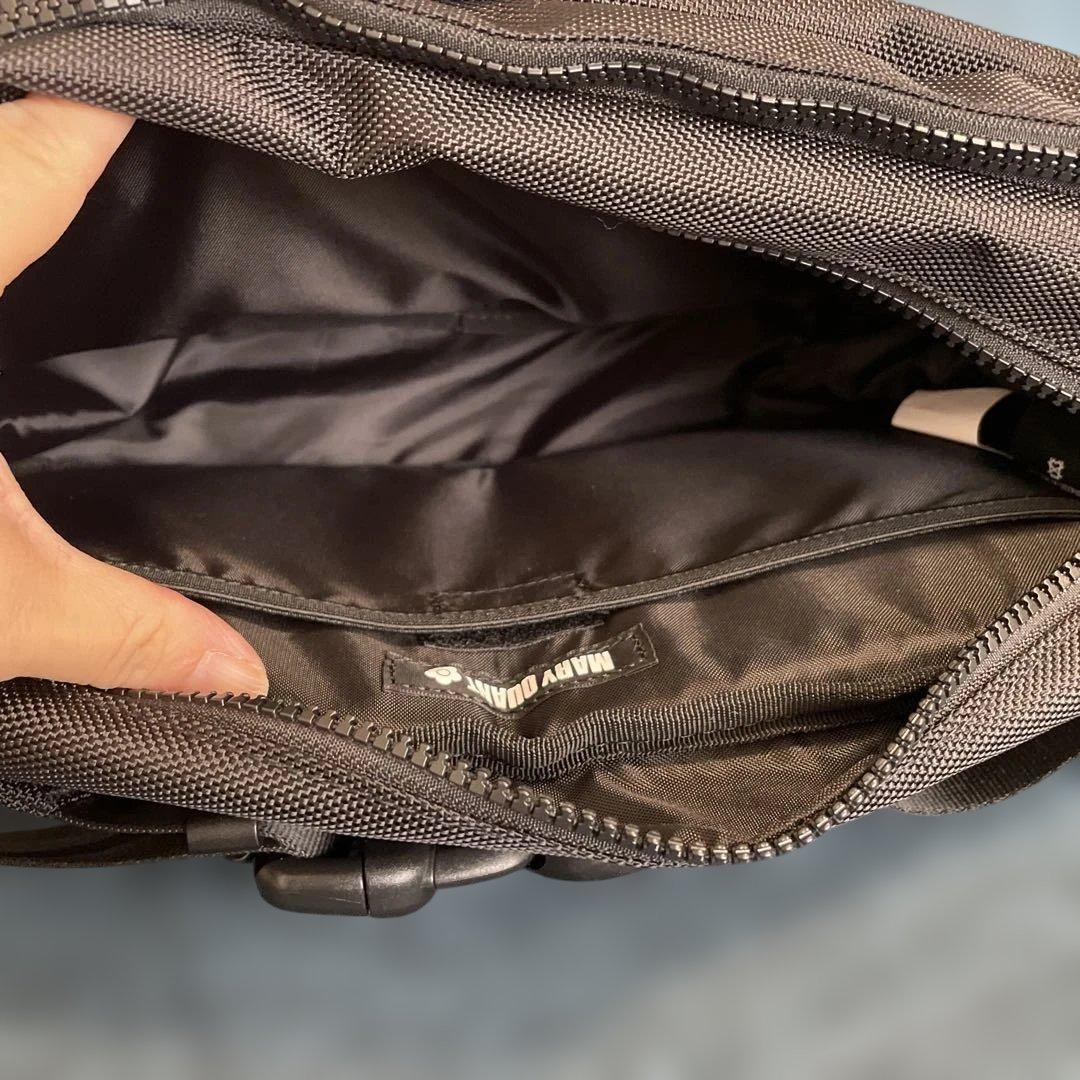 マリークワント　NEW ERA ボディバッグ