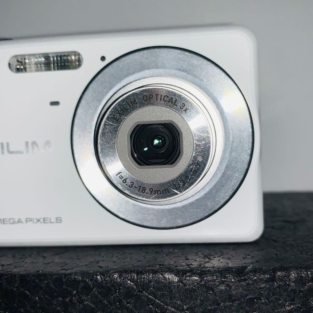 CASIO EXILIM EX-Z77 ホワイト