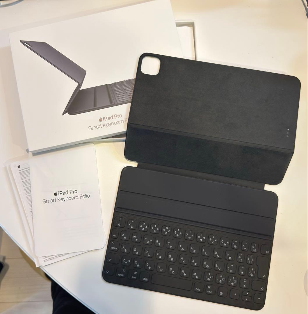 iPad Smart Keyboard Folio 11インチ