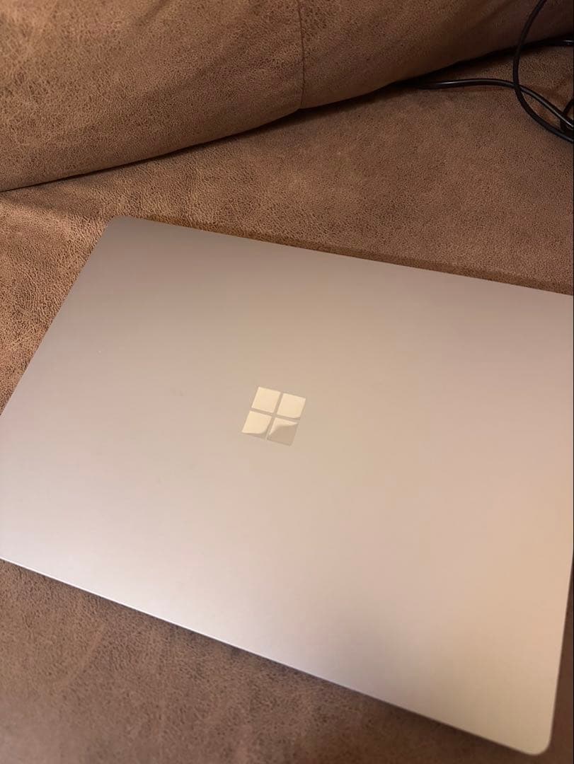 Microsoft Surface Laptop シルバー