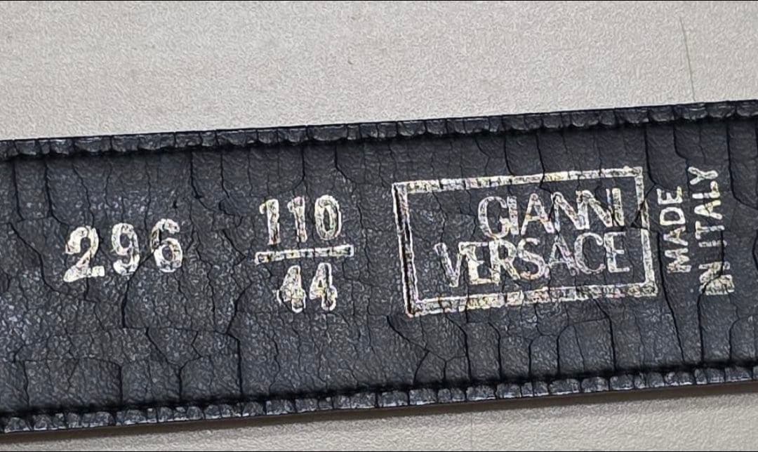 VERSACE ヴェルサーチ ４連本革ベルト