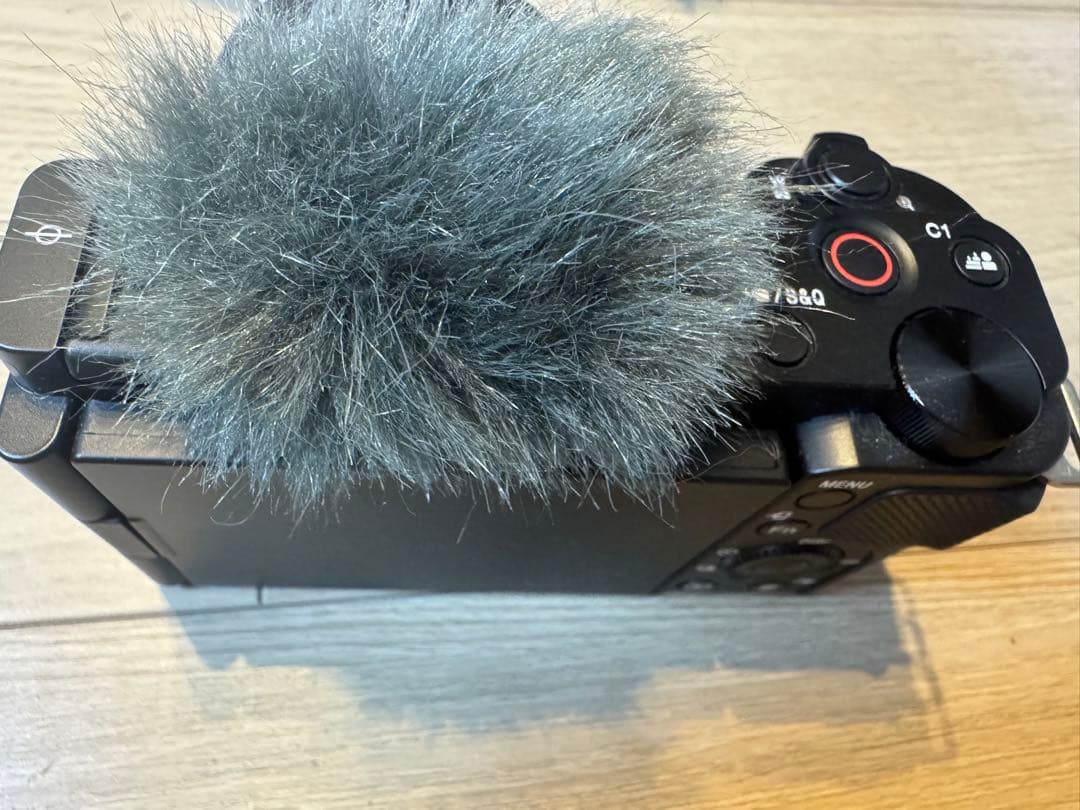 SONY ZV-E10L パワーズームレンズキット（ほぼ未使用・ストラップ欠品）