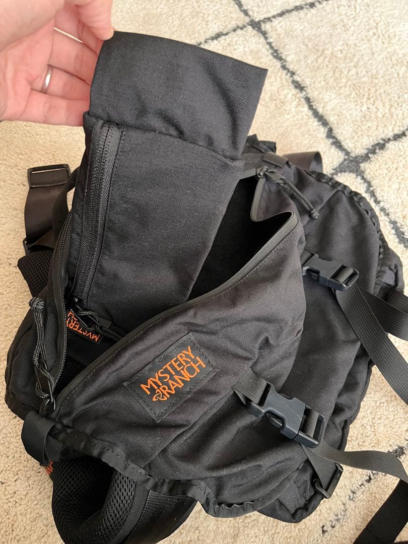 ミステリーランチ　インベーダー　メッセンジャーバッグ　ショルダーバッグ　廃盤