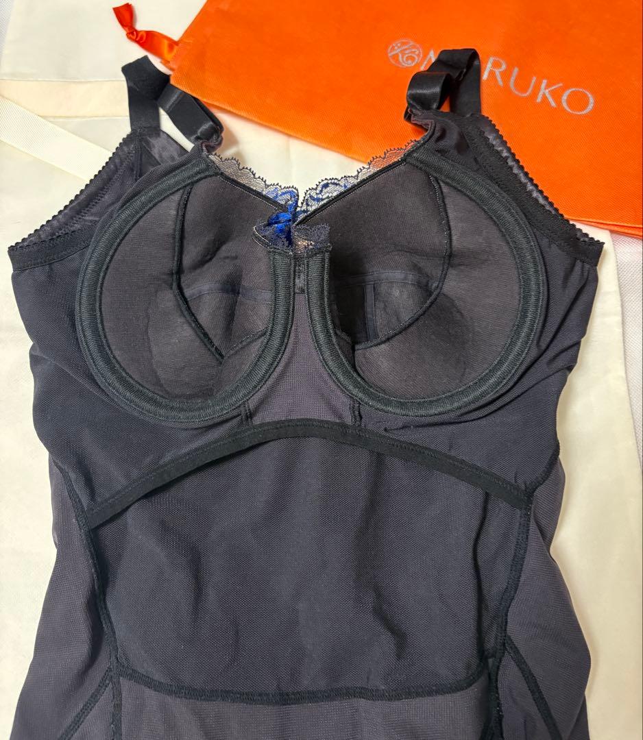 新品 マルコ カーヴィシャス ボディスーツ 黒 C80 補正下着