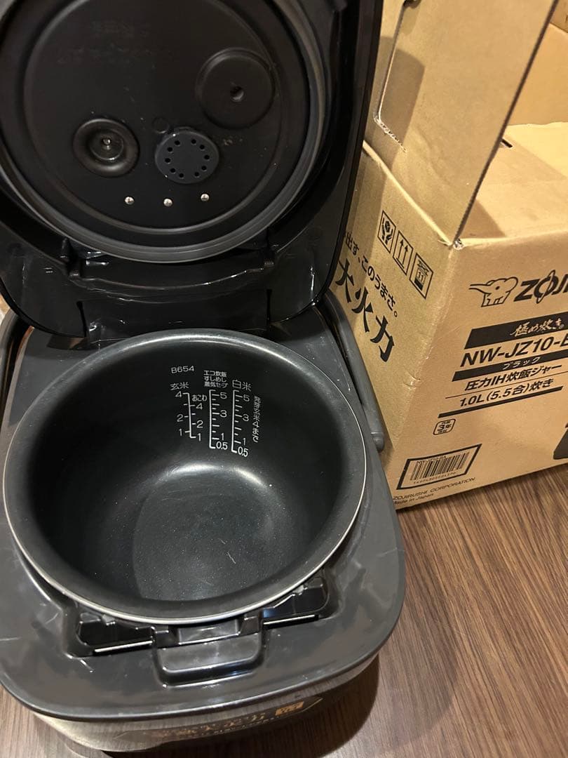 象印炊飯器　NW-JZ10 豪熱大火力
