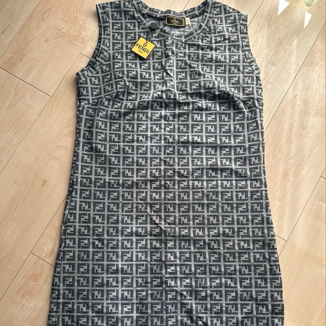 【【専用】】　　　　【新品未使用】FENDI フェンディ ワンピース