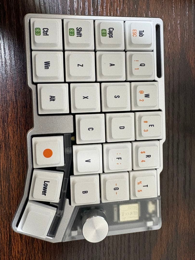 ミ*♪様 分割キーボード Cornix シルバー（静音スイッチ）