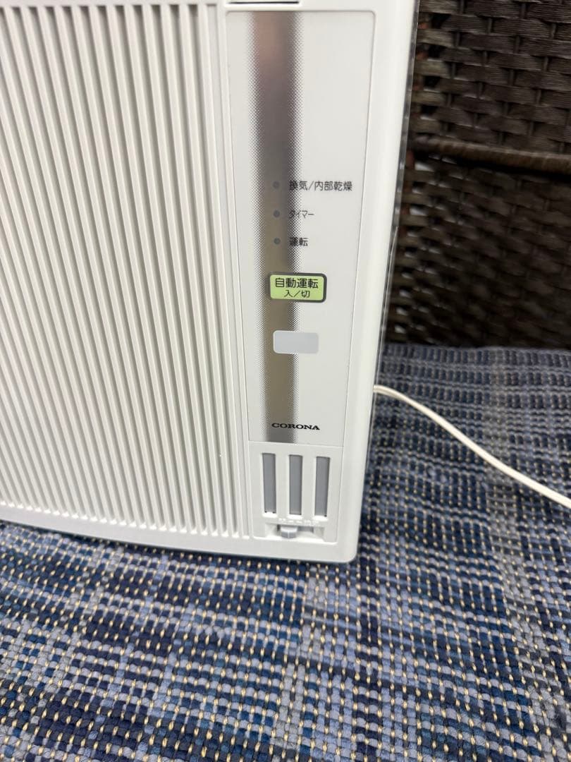 【超美品】コロナ　冷暖房兼用　窓用エアコン　ウインドエアコン　CWH-A1822