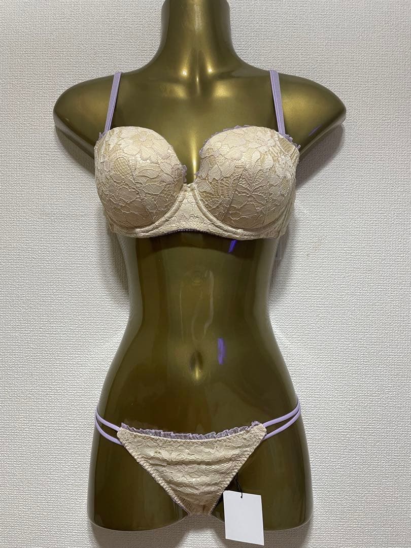 えりささん専用出品　riendaリエンダ ランジェリーC 70-75Tバック