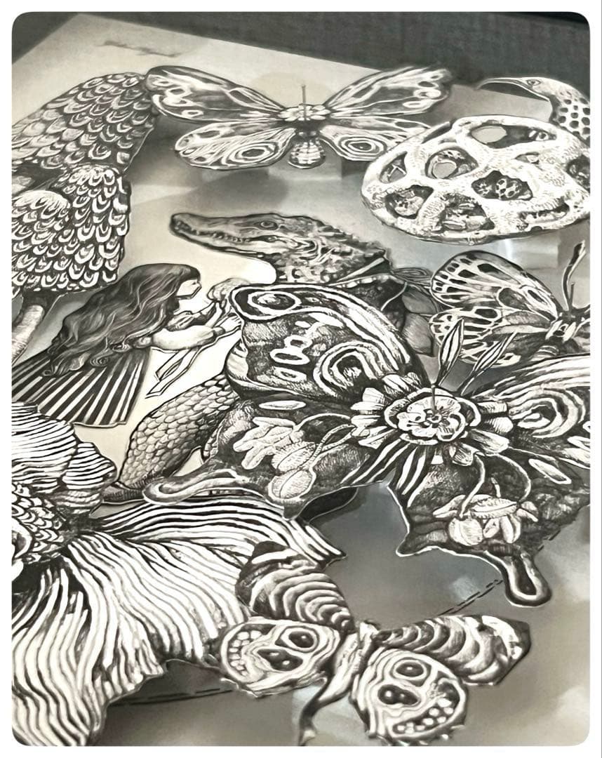 ヒグチユウコさん　 立体アート 2014年　少女とワニ、蝶、きのこ、魚など