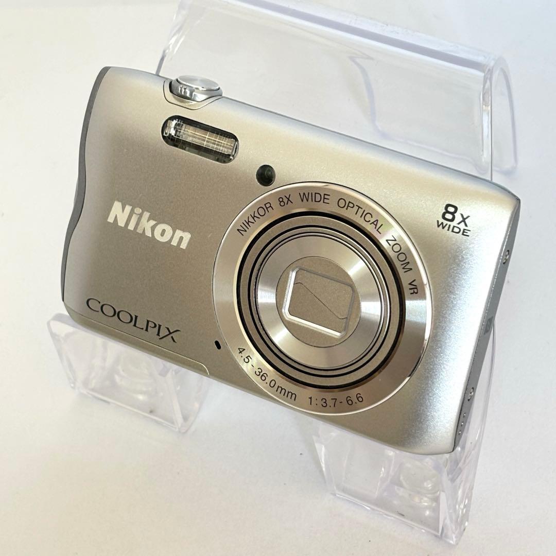 【美品】Nikon coolpix A300 ニコン　デジガメ　SDカード2GB
