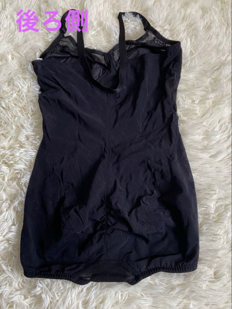 シャンデールのボディースーツx1 ブラx2 ガードルx2のブラックの5点セット