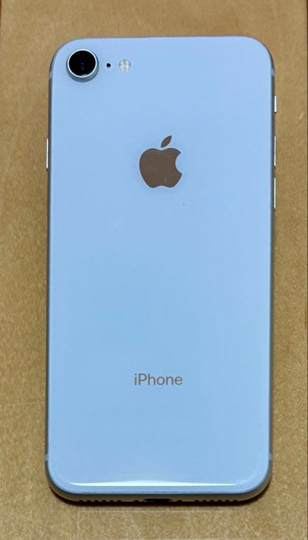 携帯電話本体 iPhone 8