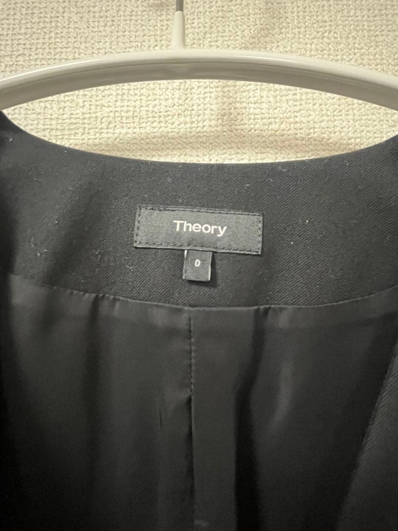 theory／ブラックパンツスーツ