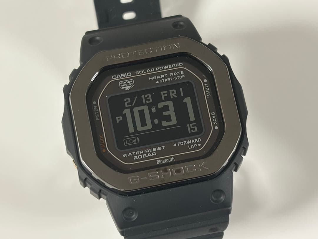 ★送料無料・未使用★お洒落　カシオ　G-SQUAD DW-H5600MB-1JR