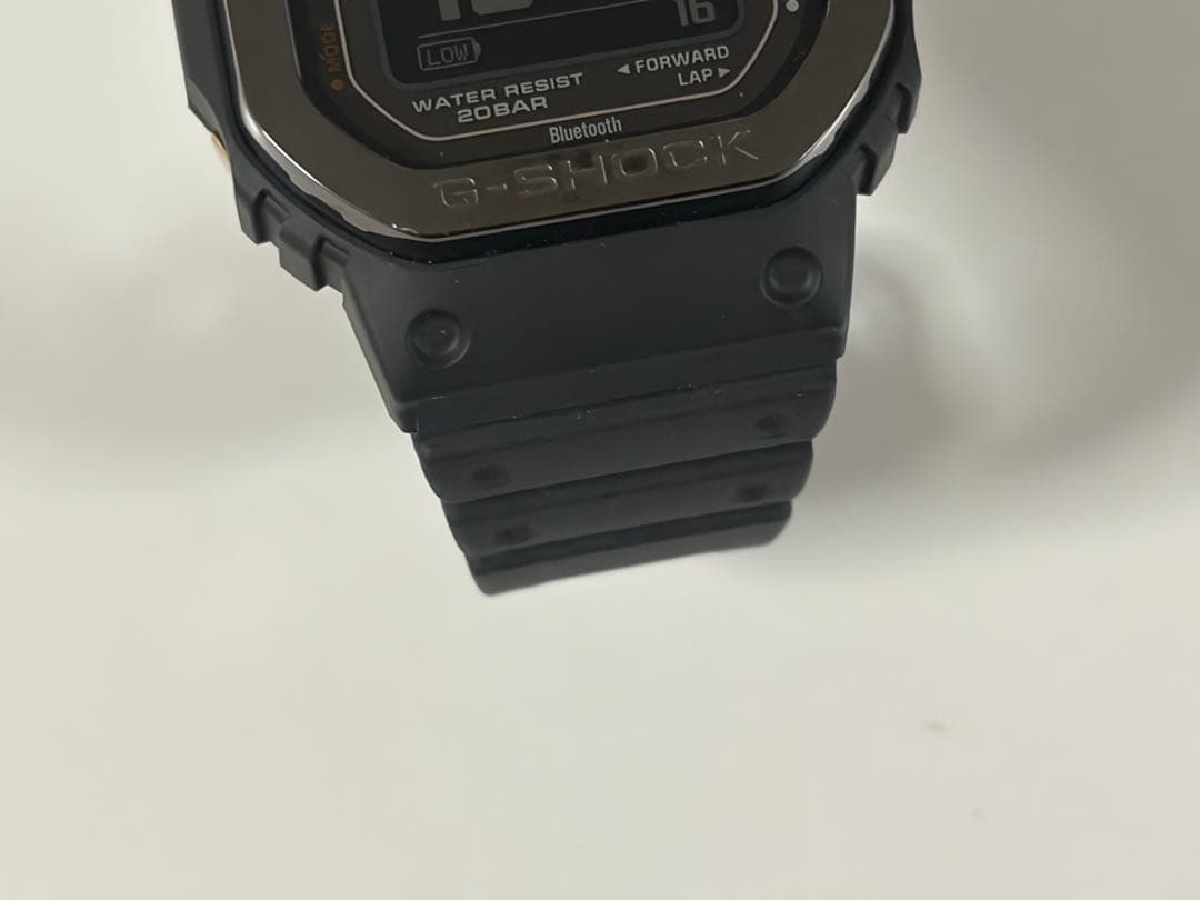 ★送料無料・未使用★お洒落　カシオ　G-SQUAD DW-H5600MB-1JR