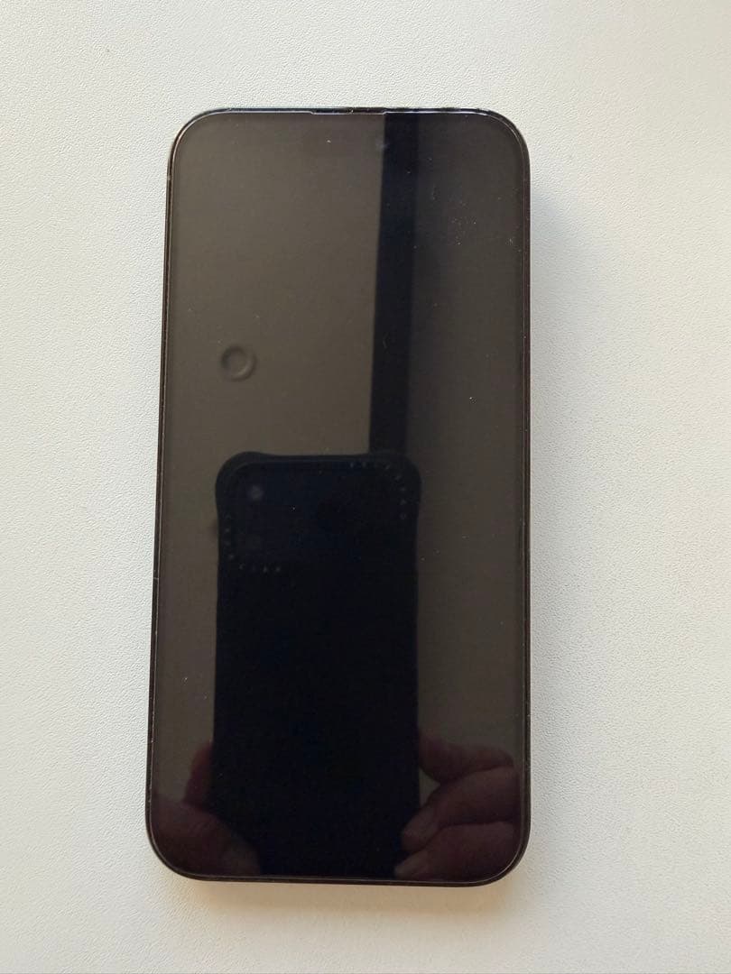 [グエン　ホアン]Apple iPhone 14 Pro Max