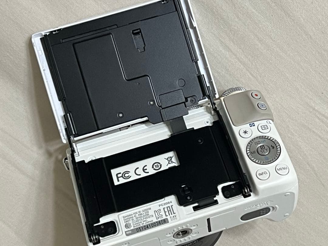 Canon EOS M3 ダブルズームキット+単焦点レンズ