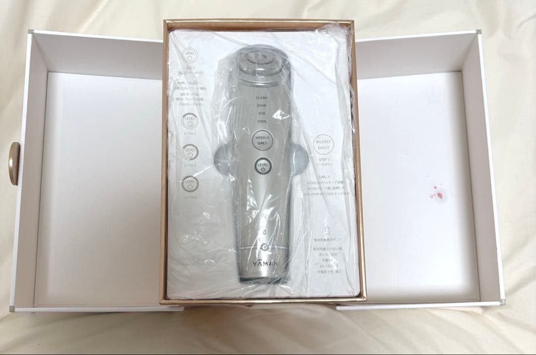 ★YAMAN ヤーマン 美顔器 YJFM18 フォトプラス シャイニーネオ★